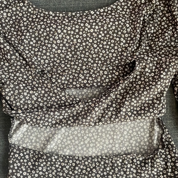 Floral long sleeved open back body suit - Picture 6 of 6